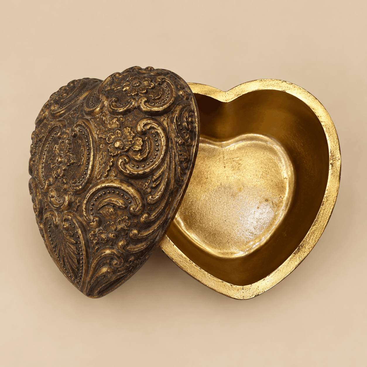 Boîte coeur sclupté
