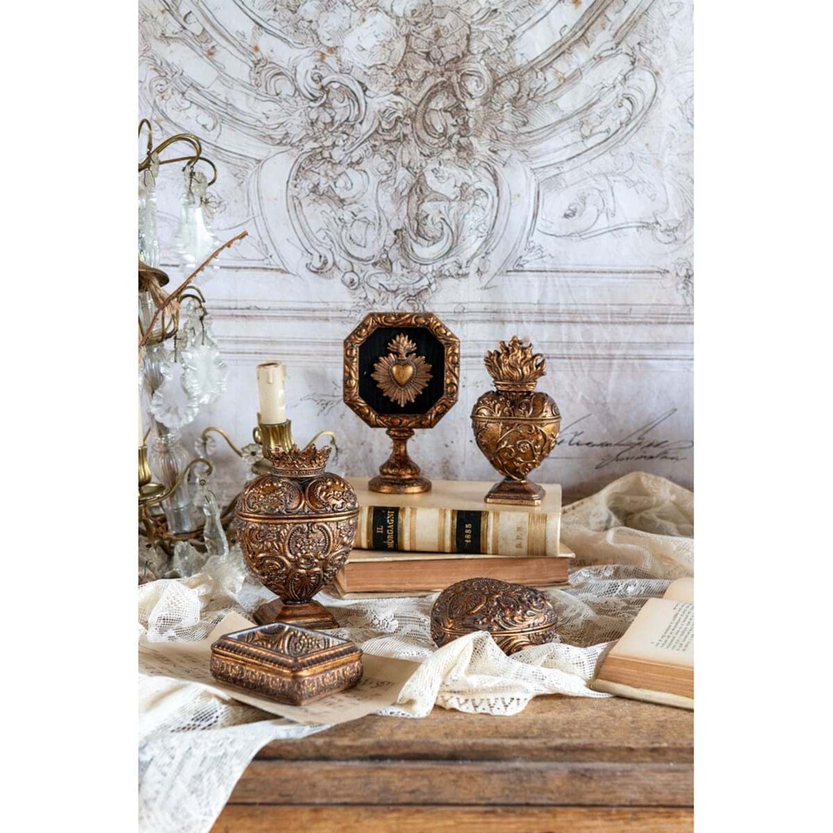 Boîte coeur couronné